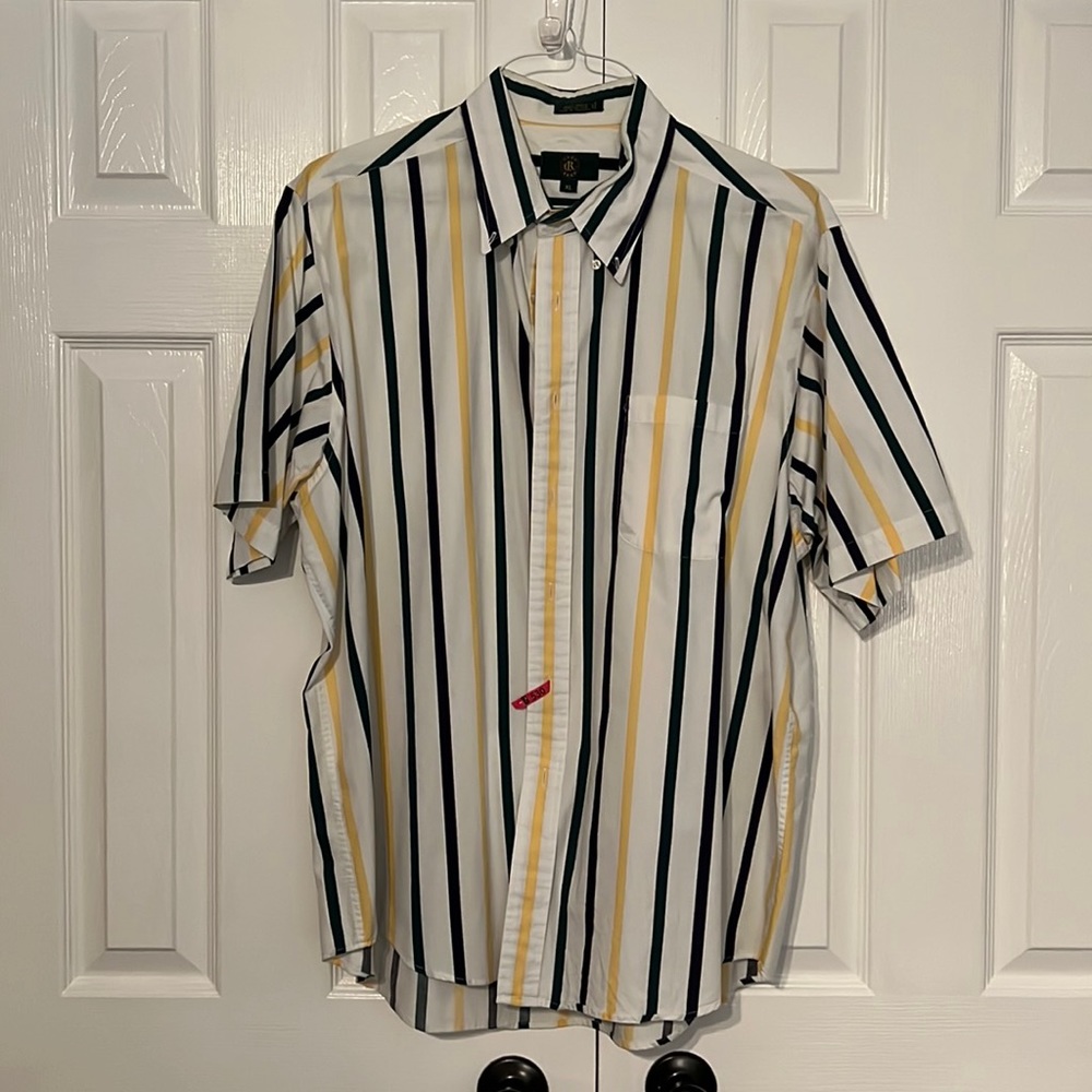 Men’s shirt sleeve shirt